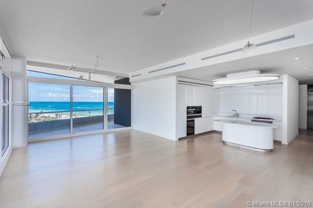 Building Photo - 3315 Collins Ave