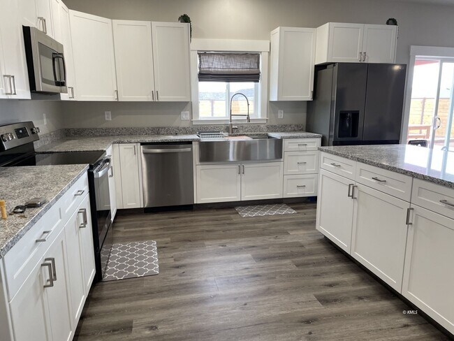 Foto del edificio - 1555 W Creekside Dr