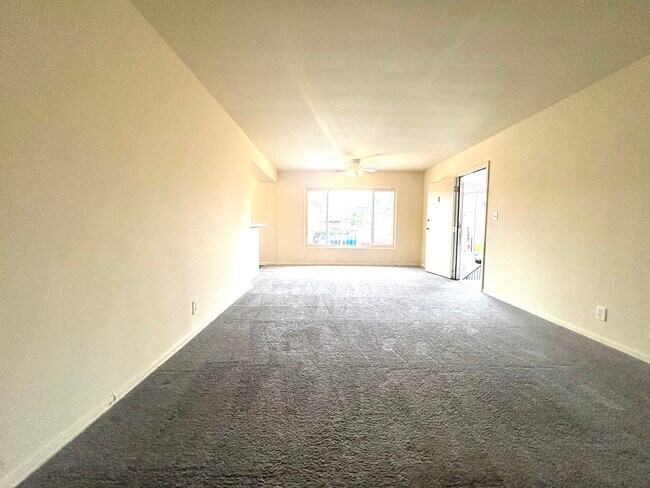 Foto del edificio - 4454 W 2nd St