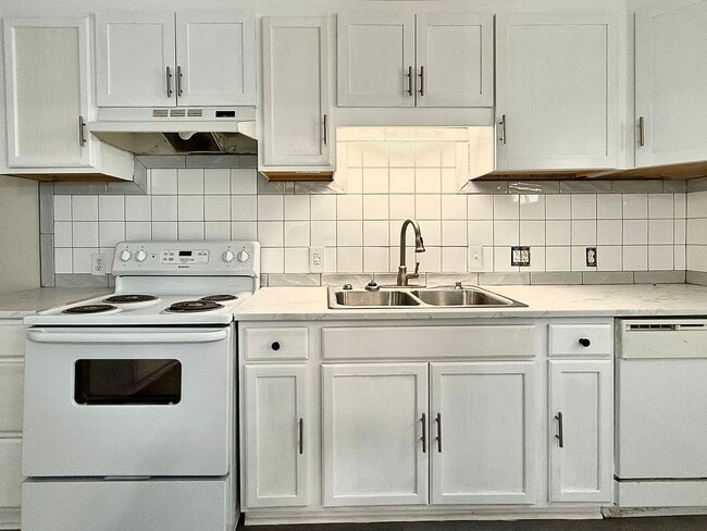 Foto del edificio - 3 Bedroom Home In Durham