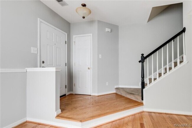 Foto del edificio - 5500 Millstream Ln