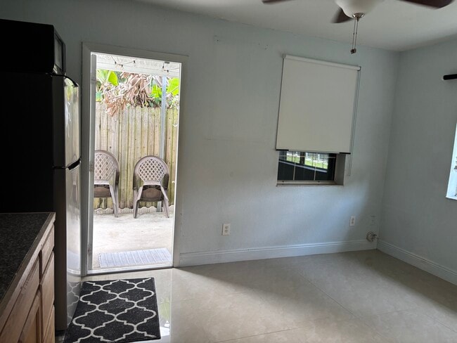 Building Photo - 9861 SW 164th St