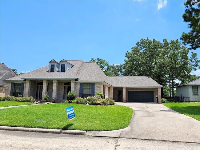 Building Photo - 20402 Sunny Shores Dr
