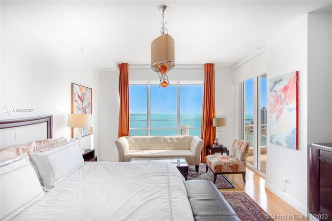 Building Photo - 848 Brickell Key Dr
