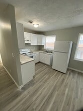 Building Photo - 154 Landings Dr