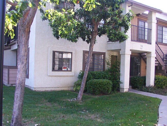 Building Photo - 8536 Summerdale Rd