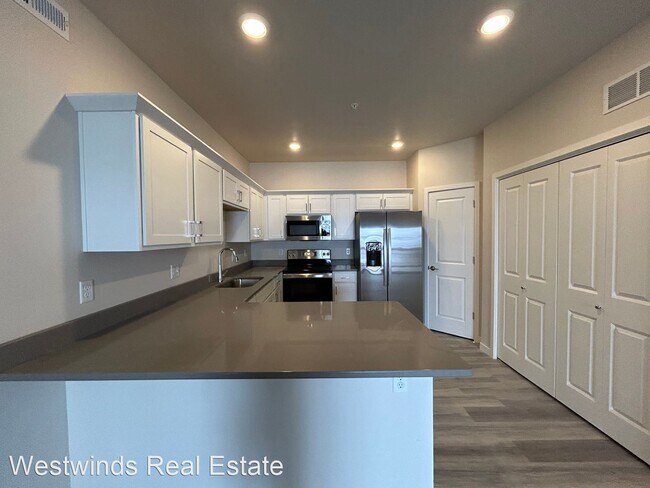 Building Photo - 2 br, 2 bath House - 460 Kansas Avenue #01
