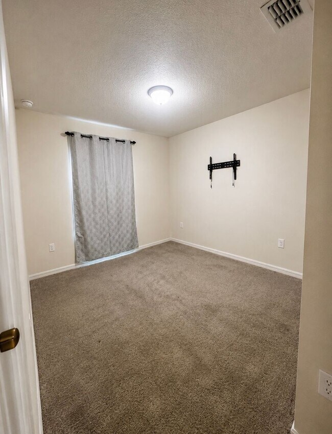 Foto del edificio - 251 Breakwater St SE