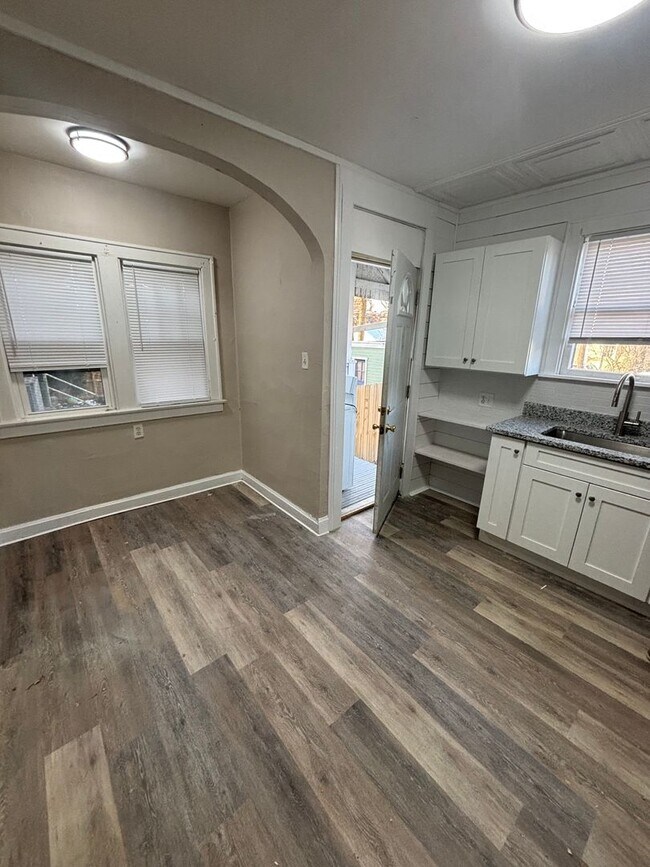 Foto del edificio - 2253 Summit St