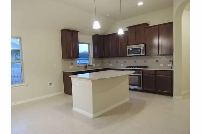 Building Photo - 3709 Mineral Dr