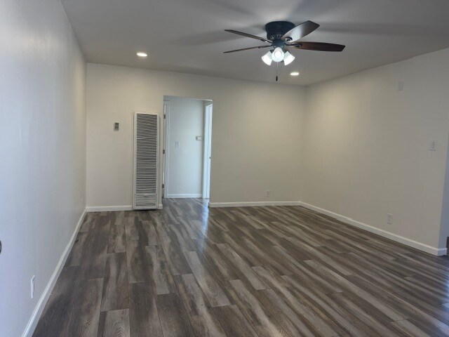 Foto del edificio - 11722 Gale Ave