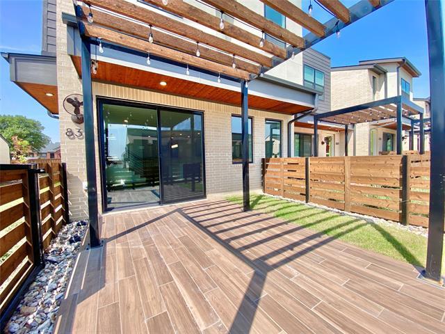 Building Photo - 837 Emerling Dr