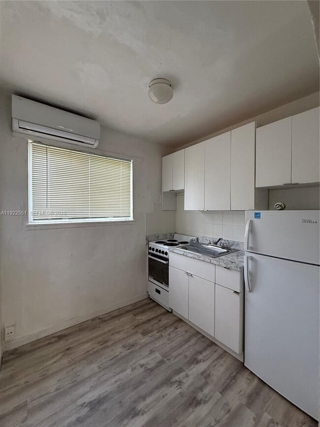 Foto del edificio - 5305 Biscayne Blvd