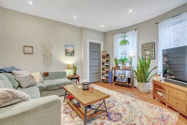 Building Photo - 1119 N Euclid Ave