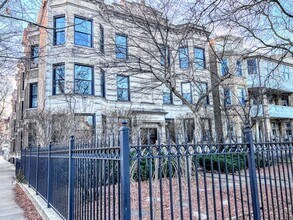 Building Photo - 2502 N Kedzie Blvd