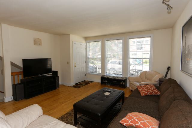 Foto del edificio - 1059 W Fry St