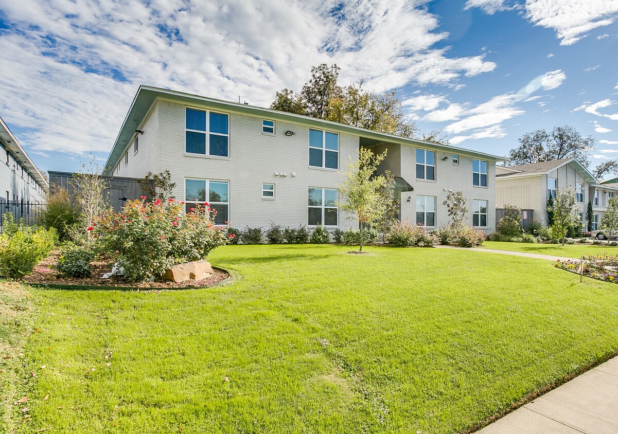 4928 Live Oak St, Dallas, TX 75206 Apartments in Dallas, TX