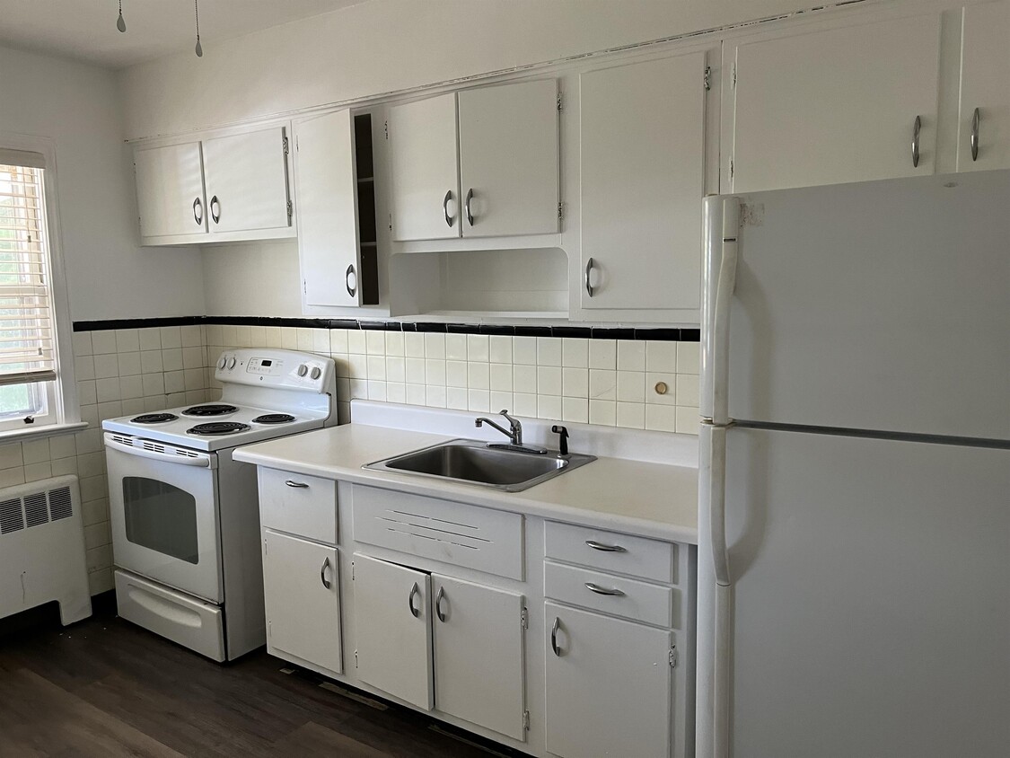 16 Sandon Dr, Asheville, NC 28804 House Rental in Asheville, NC