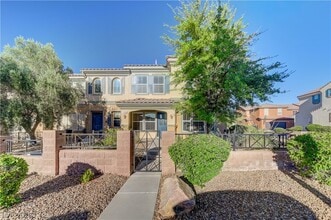 Building Photo - 2054 Waterlily View St