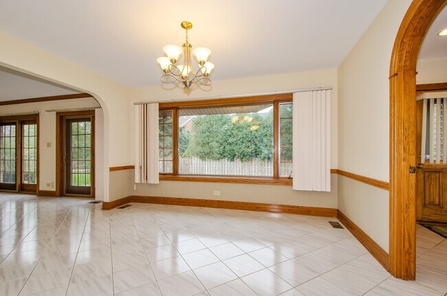 Foto del edificio - 1118 N Greenwood Ave