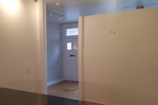 Building Photo - 3736 N Ashland Ave