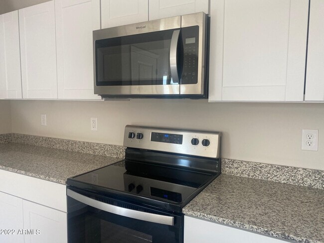 Foto del edificio - 786 Silvercreek Ln