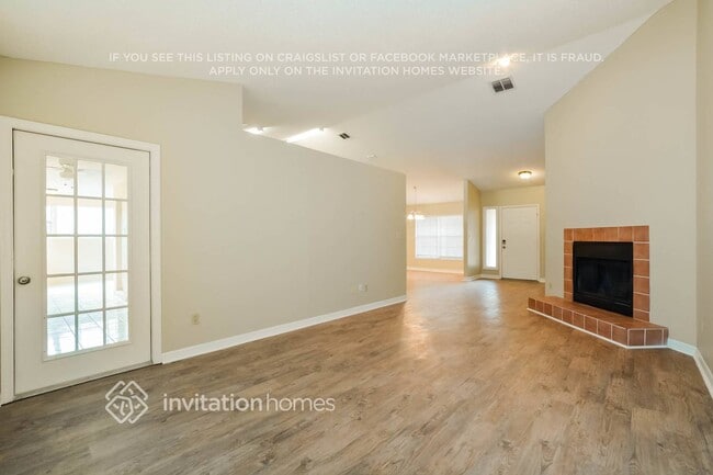 Building Photo - 1217 Gema Pl