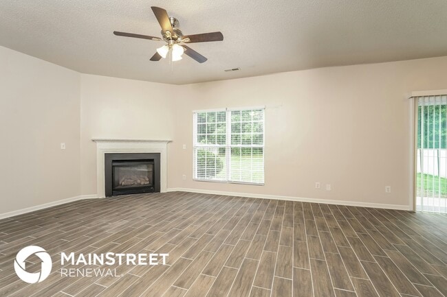 Foto del edificio - 4443 Garden Club St