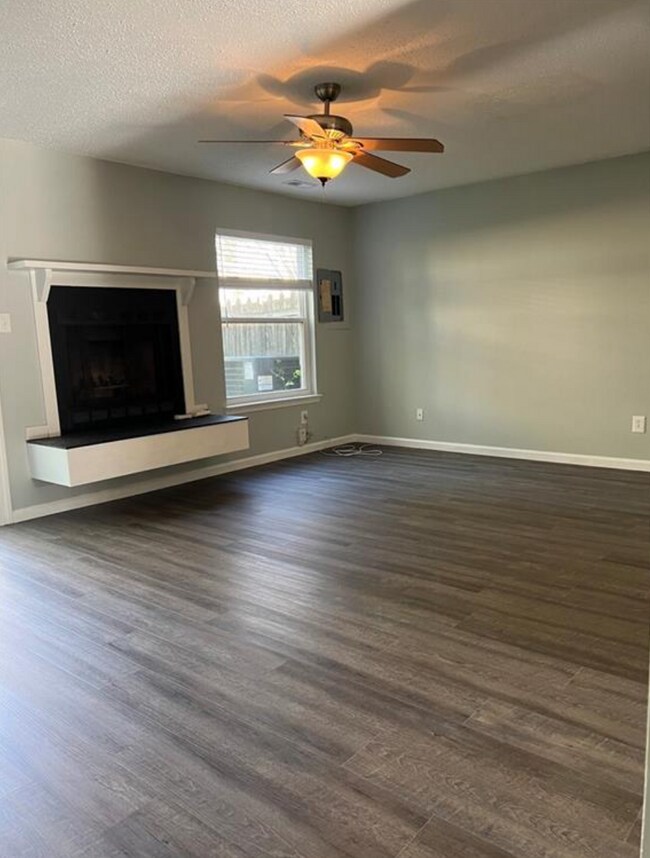 325 Elderwood Ct, Virginia Beach, VA 23462 Townhome Rentals in