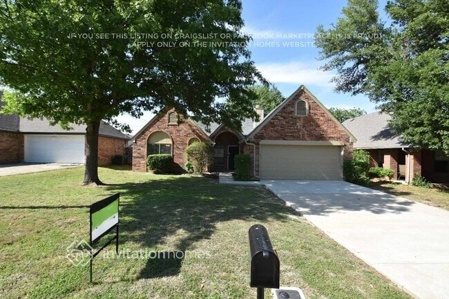 Building Photo - 715 Meadowdale Rd