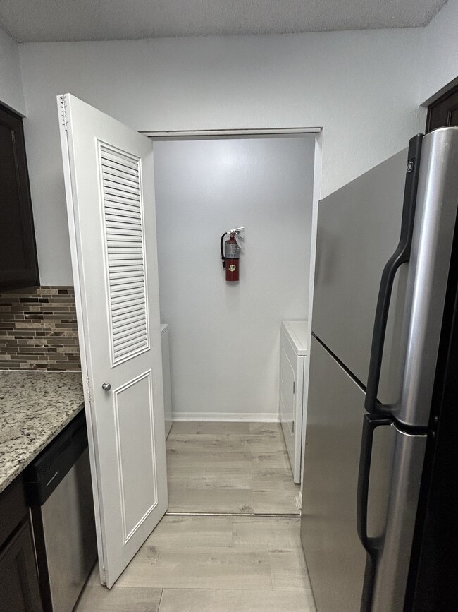 Foto del edificio - 1055 S Hiawassee Rd