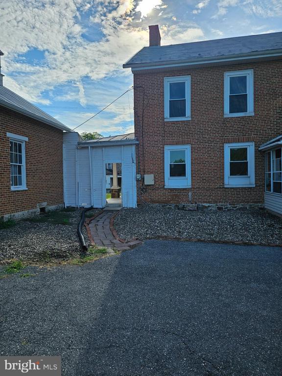 Primary Photo - 5528 Waggoners Gap Rd