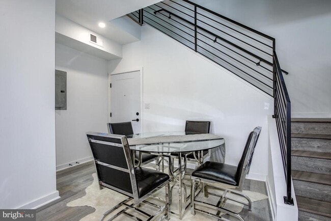 Foto del edificio - 1730 Montello Ave NE