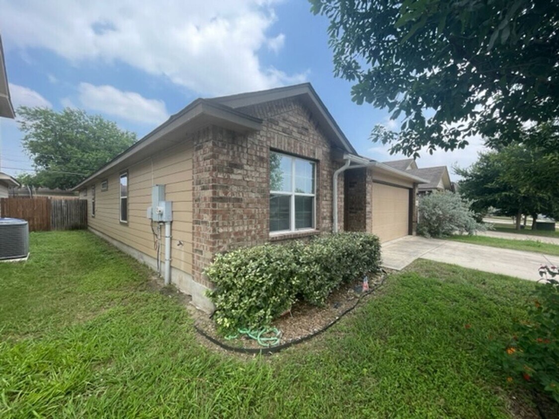 3822 Espada Ledge, San Antonio, TX 78222 House Rental in San Antonio