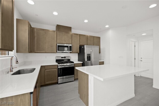 Foto del edificio - 10140 Glen Aulin St