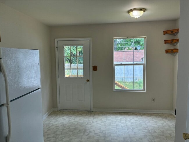 Building Photo - North Beach Bungalow