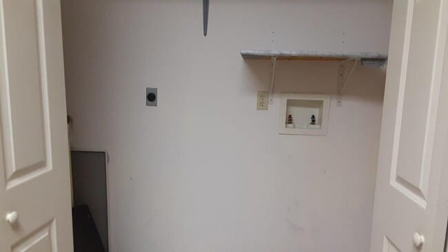 Building Photo - 901 Myrtle A