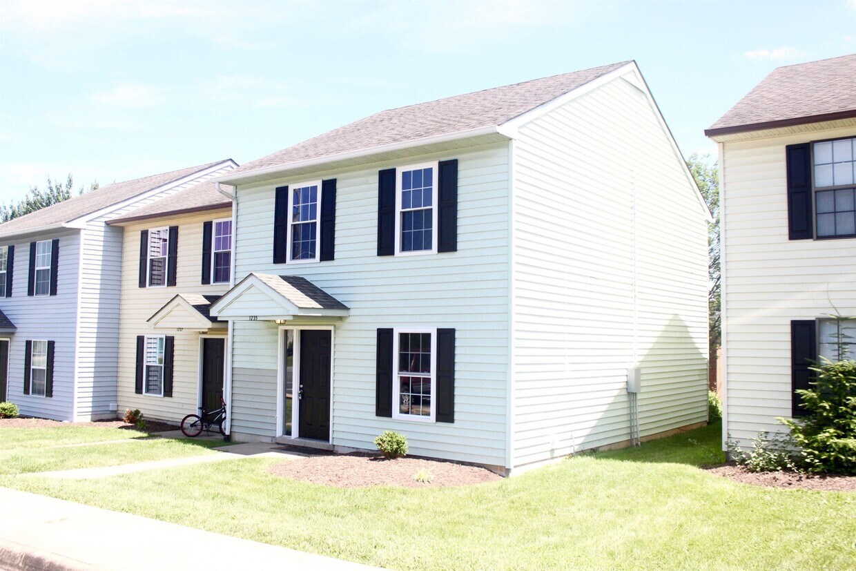 1235 Old Furnace Rd, Harrisonburg, VA 22802 Townhome Rentals in
