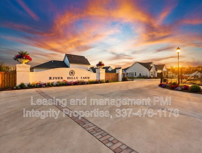 Building Photo - 1564 Bowstring Dr