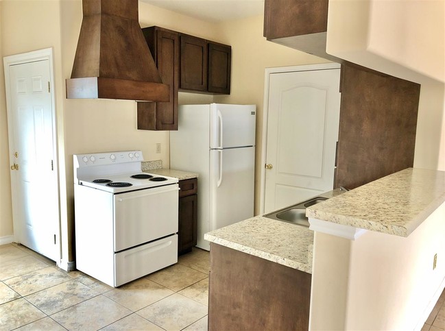 Building Photo - 4246 Dorel Dr