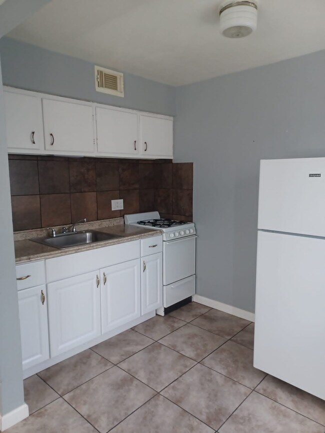 Foto del edificio - 2520 Telegraph Rd