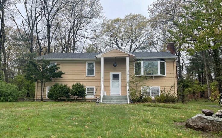 Primary Photo - 72 Westfield Dr