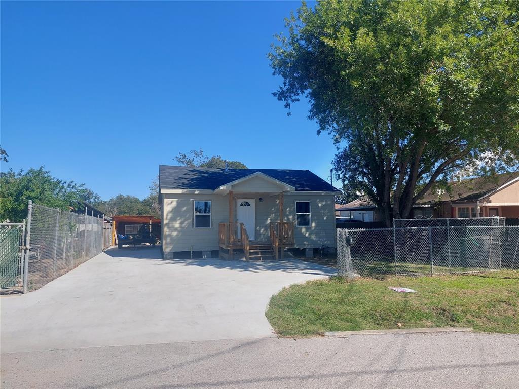 Primary Photo - 9415 E Avenue K