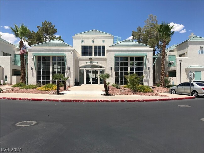 Foto del edificio - 7100 W Pirates Cove Rd