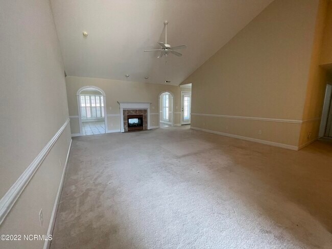 Foto del edificio - 3906 Clover St