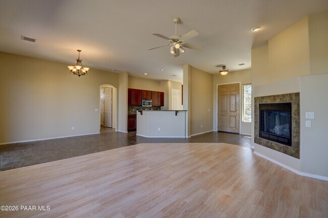 Building Photo - 6496 E Brombil St