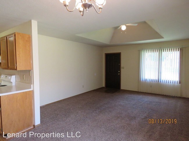 Building Photo - 2955 W Roxbury St