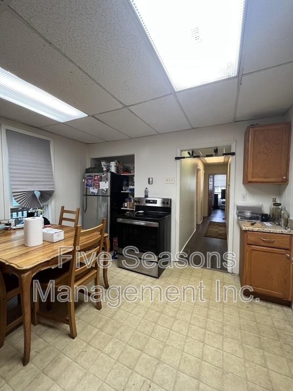 Building Photo - 22 Orchard Terrace