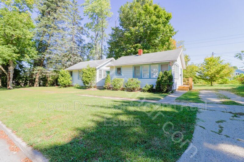 122 N Grant St, Kendallville, IN 46755 Condo for Rent in Kendallville