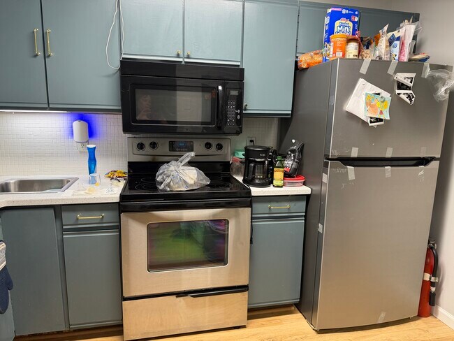 Foto del edificio - 8818 Eager Rd